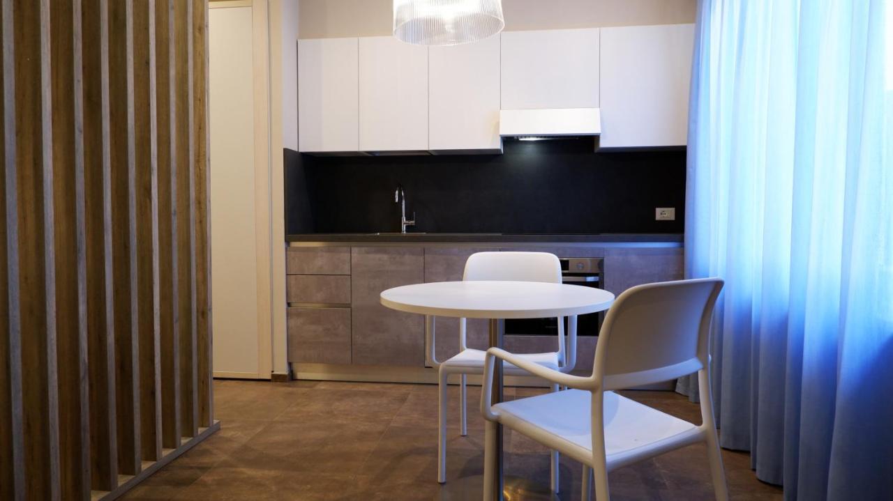 Pianomare Riviera Apartments And Rooms Империа Екстериор снимка
