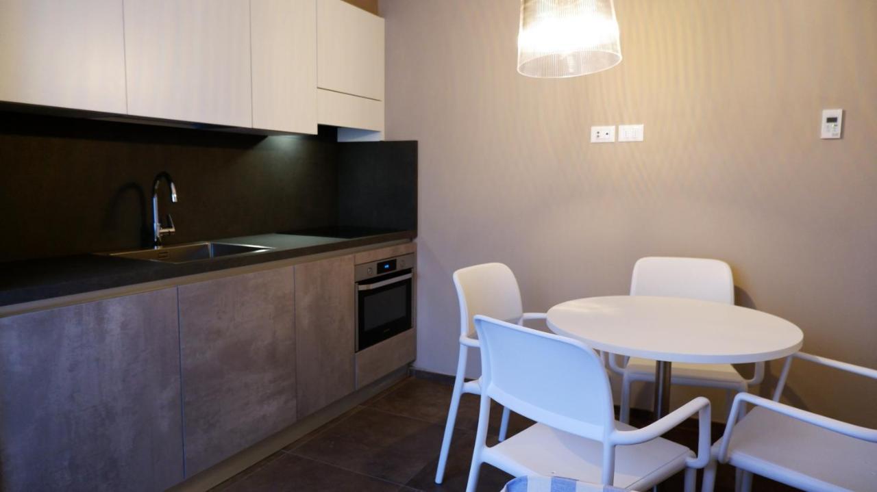 Pianomare Riviera Apartments And Rooms Империа Екстериор снимка