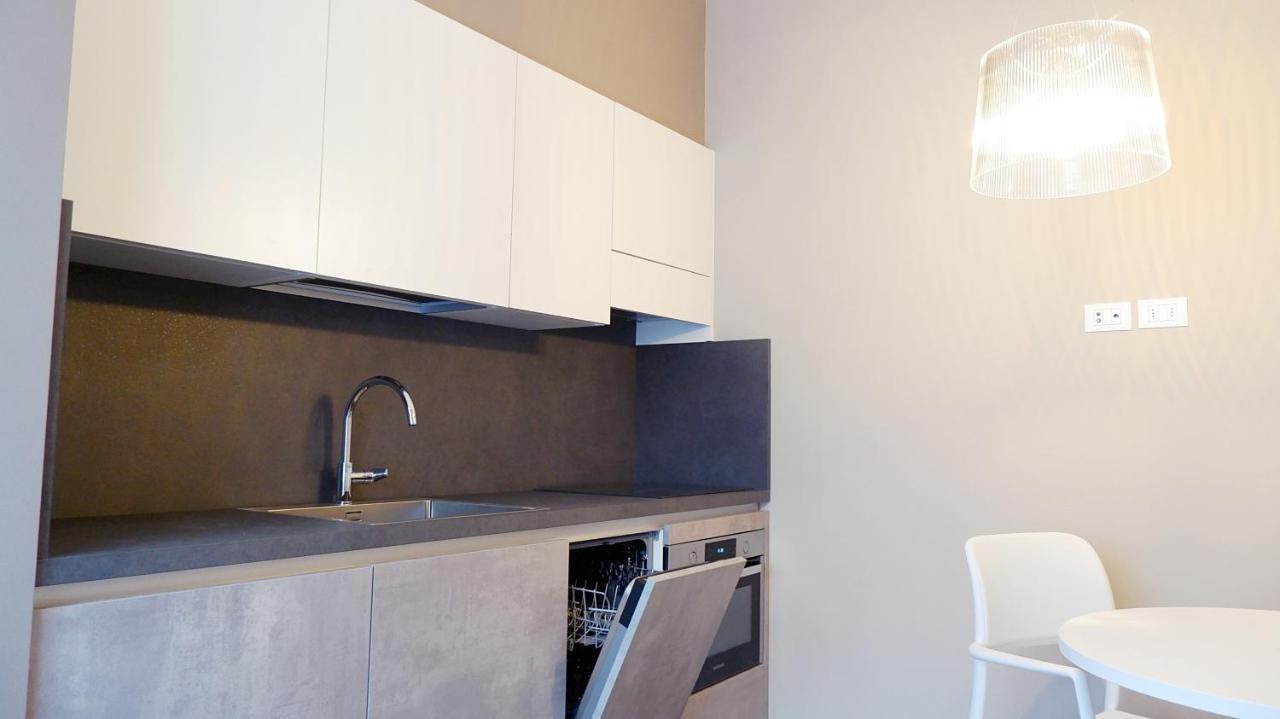 Pianomare Riviera Apartments And Rooms Империа Екстериор снимка