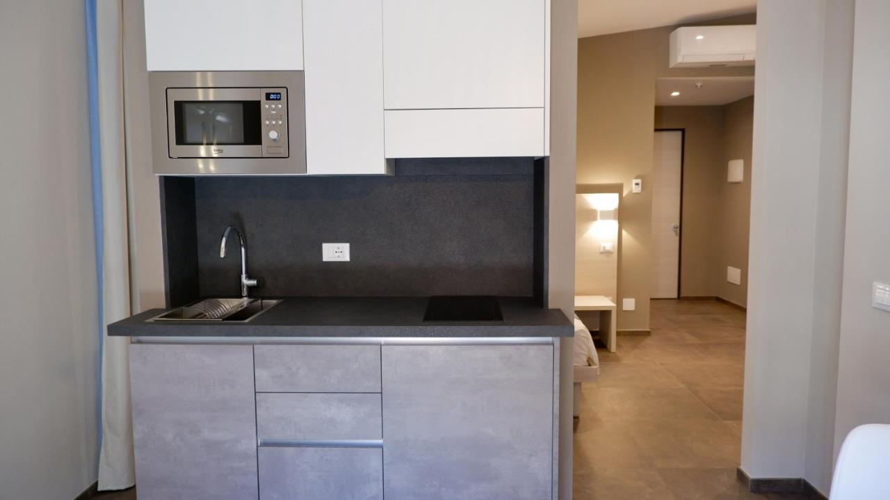Pianomare Riviera Apartments And Rooms Империа Екстериор снимка