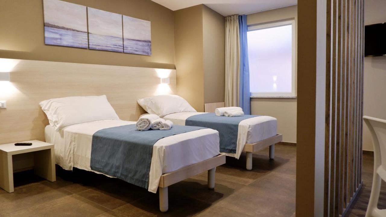 Pianomare Riviera Apartments And Rooms Империа Екстериор снимка
