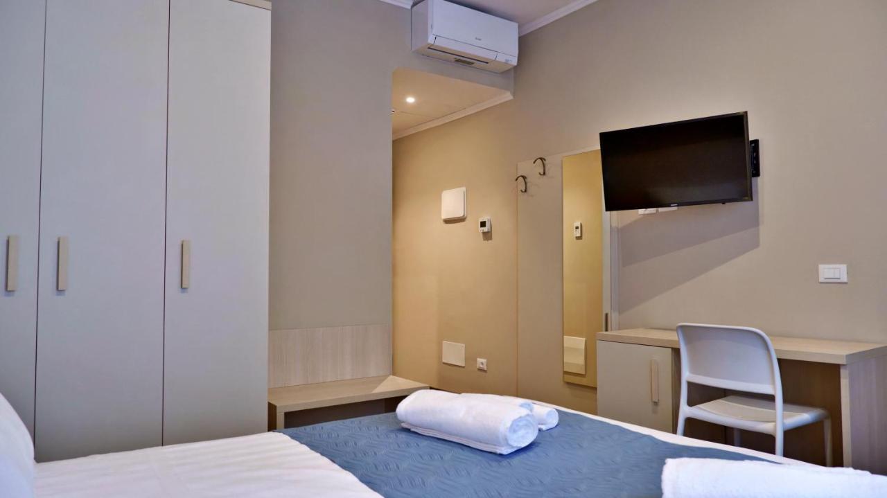 Pianomare Riviera Apartments And Rooms Империа Екстериор снимка
