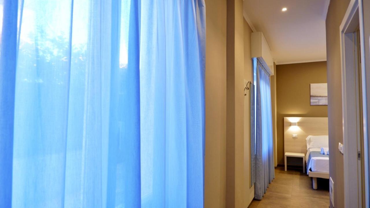 Pianomare Riviera Apartments And Rooms Империа Екстериор снимка