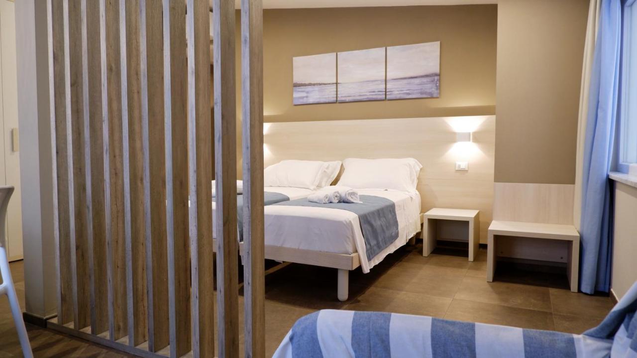 Pianomare Riviera Apartments And Rooms Империа Екстериор снимка
