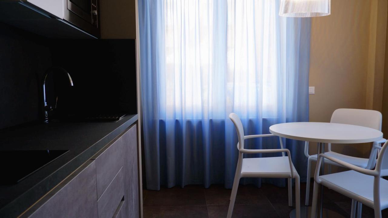 Pianomare Riviera Apartments And Rooms Империа Екстериор снимка