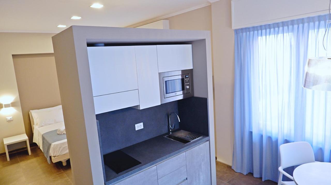 Pianomare Riviera Apartments And Rooms Империа Екстериор снимка