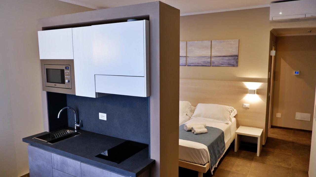 Pianomare Riviera Apartments And Rooms Империа Екстериор снимка