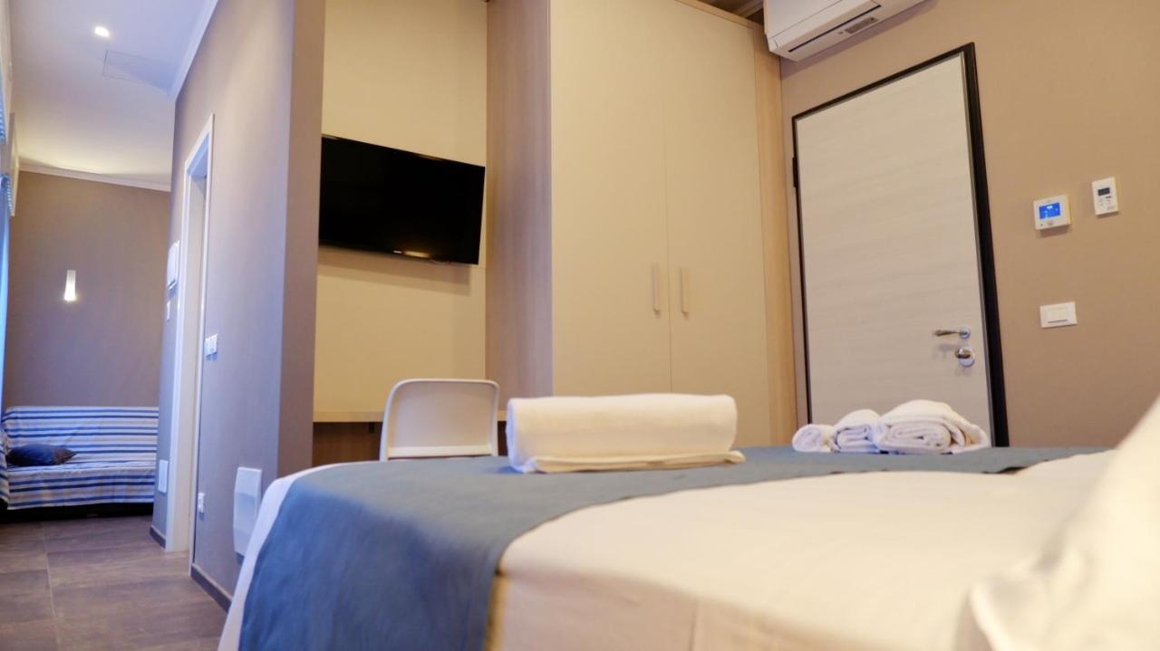 Pianomare Riviera Apartments And Rooms Империа Екстериор снимка