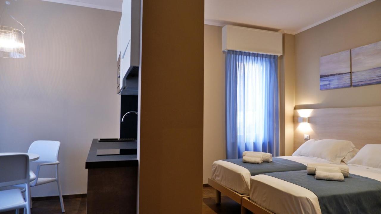 Pianomare Riviera Apartments And Rooms Империа Екстериор снимка