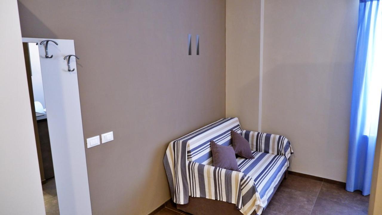 Pianomare Riviera Apartments And Rooms Империа Екстериор снимка