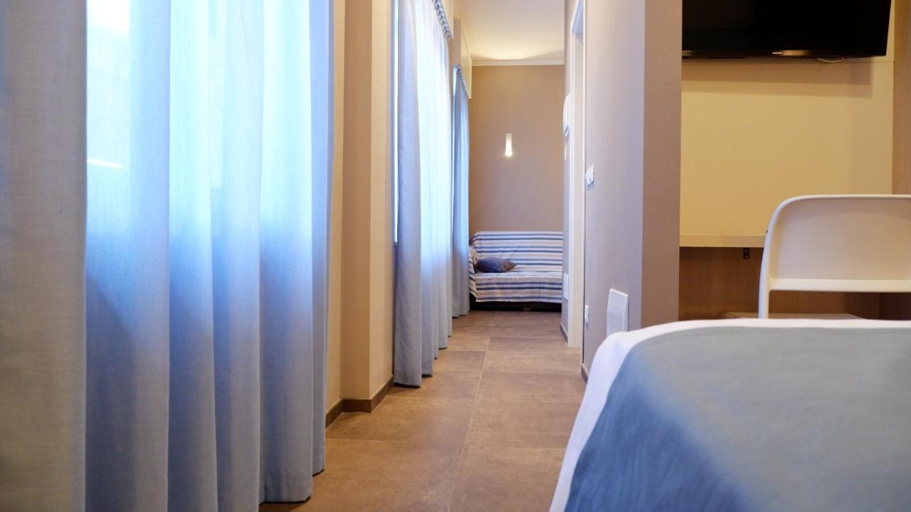 Pianomare Riviera Apartments And Rooms Империа Екстериор снимка