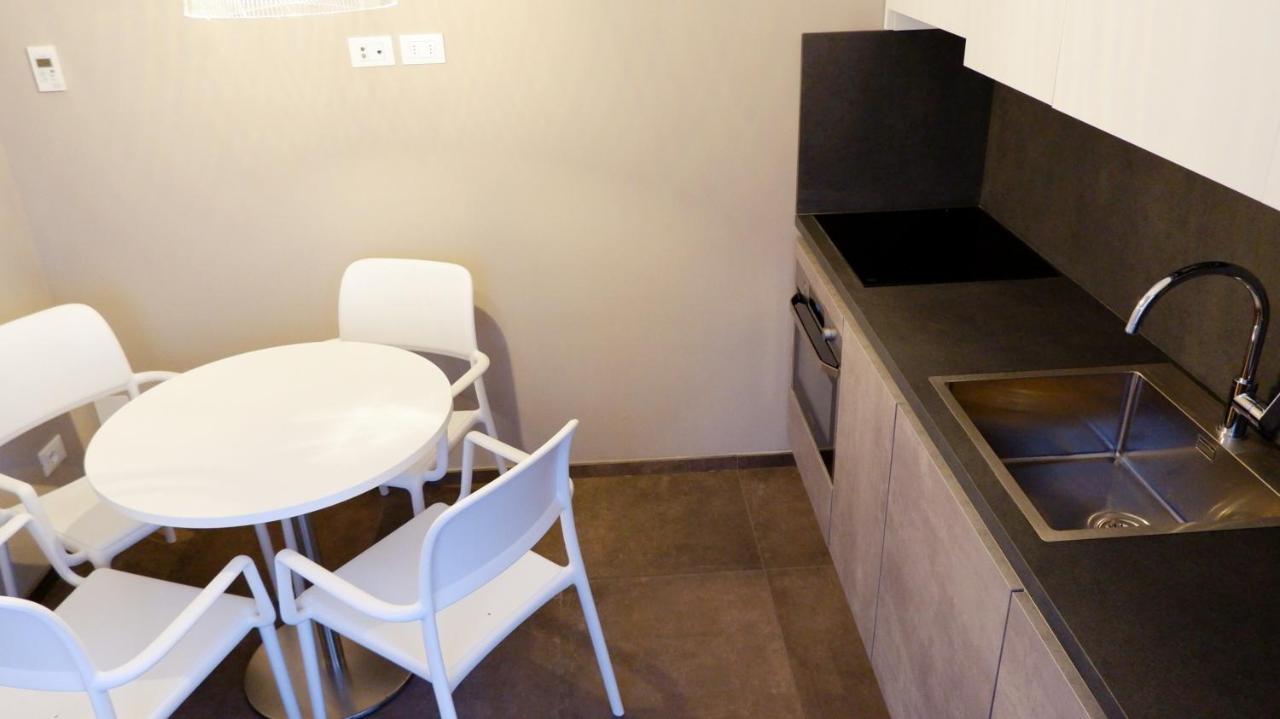 Pianomare Riviera Apartments And Rooms Империа Екстериор снимка